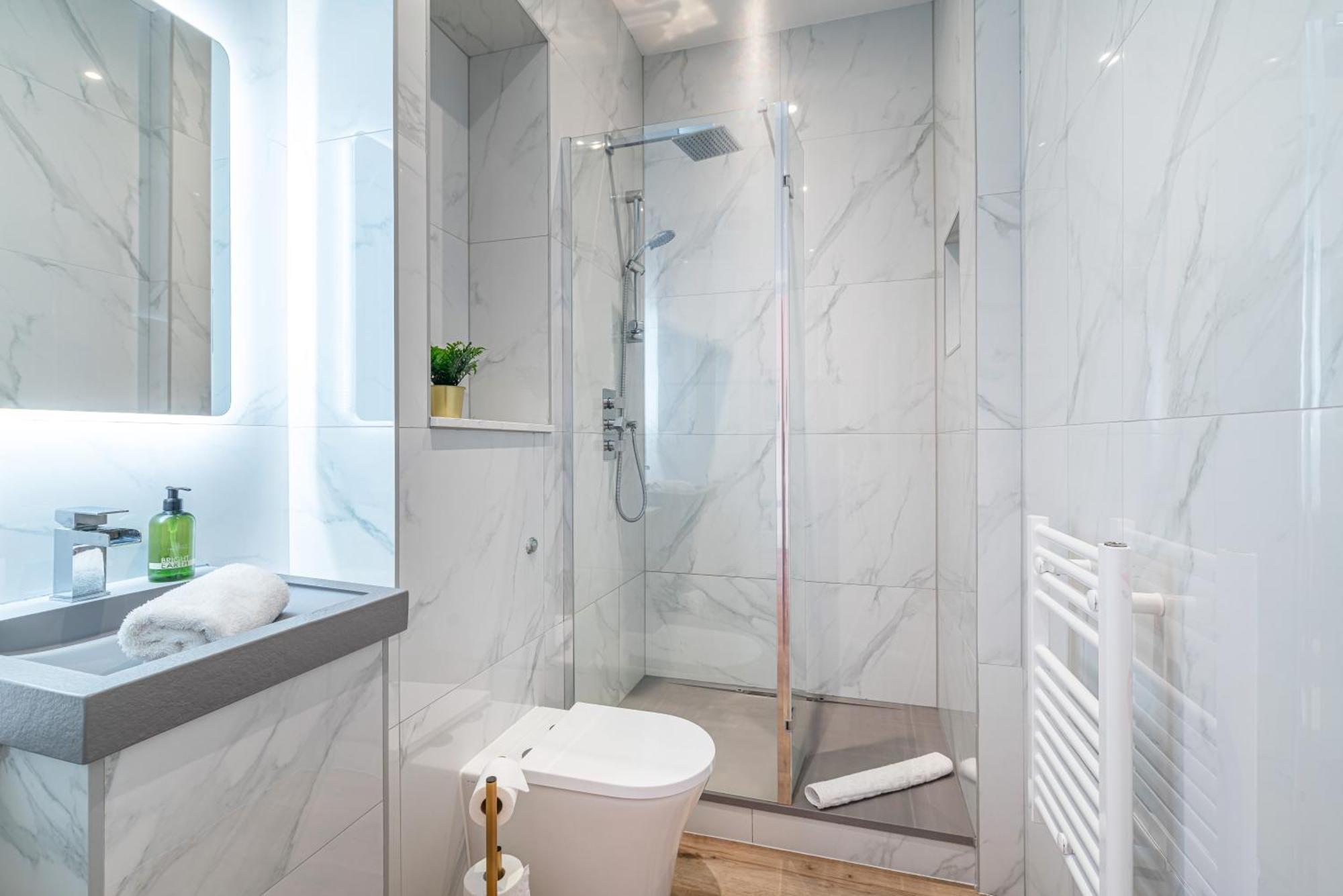 Epic Penthouse Collection Apartment Liverpool Room photo